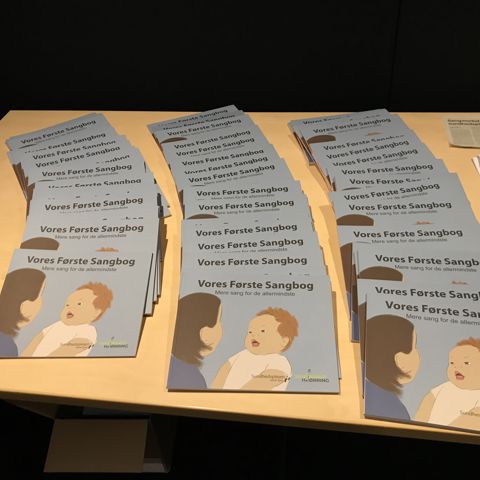 Mere sang til de allermindste 2